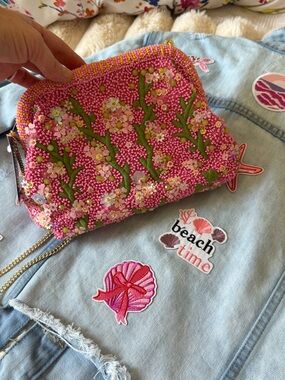 Beaded Floral Crossbody Bag Pink